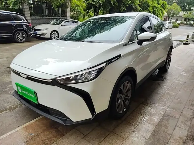 Geely Geometry M6 2022 450 New Intelligence Edition