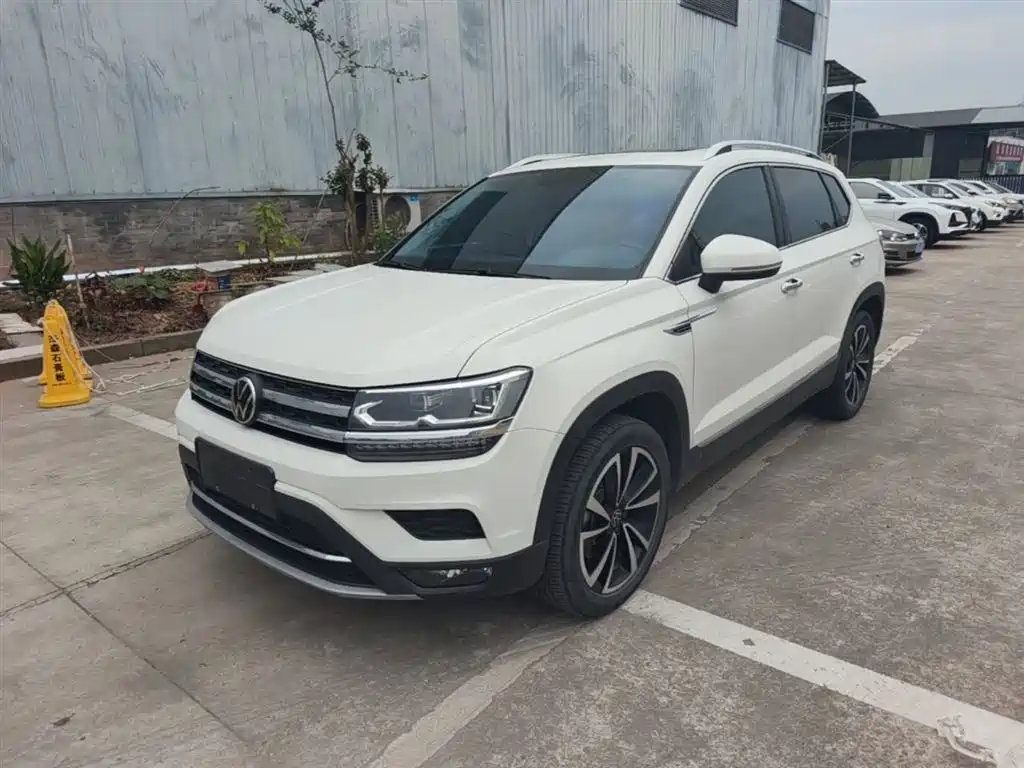 Volkswagen Tharu 2021 330TSI 4WD Luxury Plus
