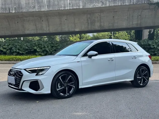 Audi A3 2024 Model Sportback 35 TFSI Fashion Sport