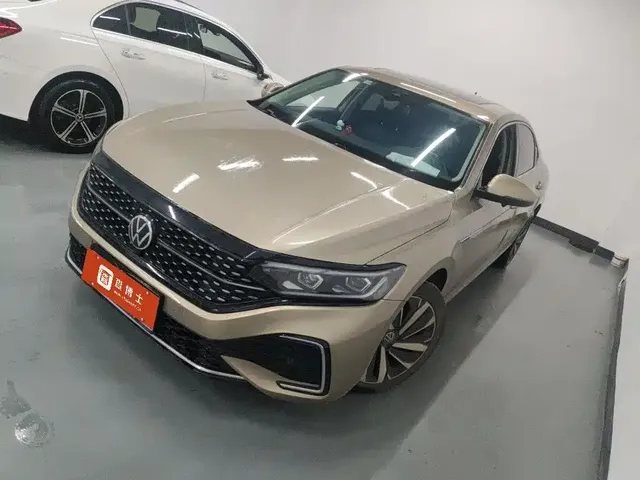 Volkswagen Passat 2022 330TSI Starlight Luxury Edition