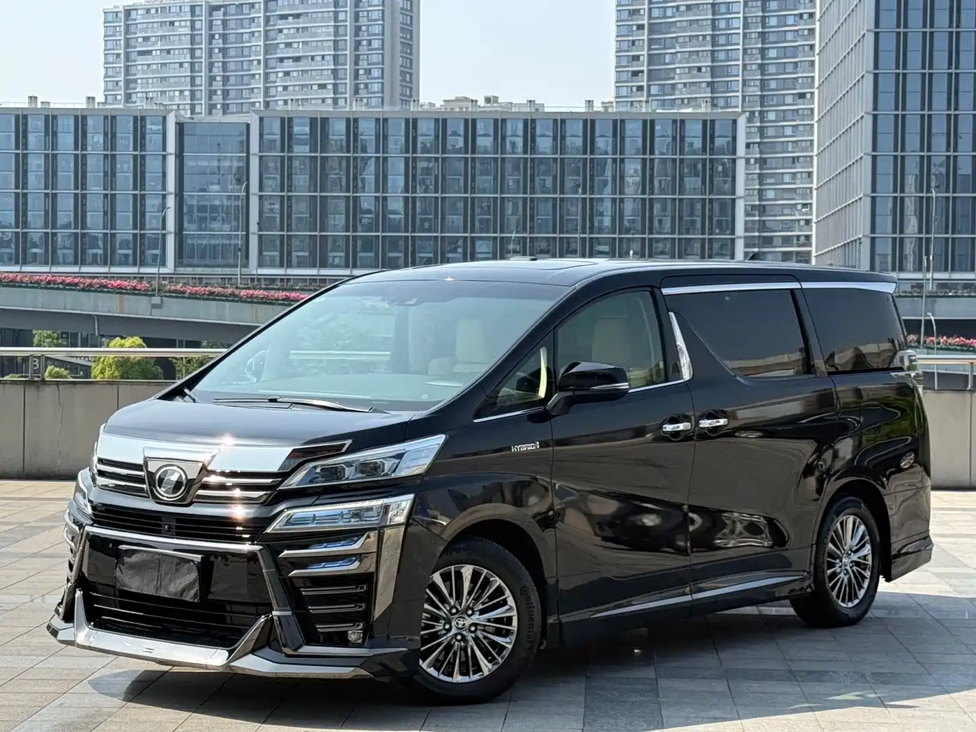 Toyota Vellfire 2020 Twin Engine 2.5L HV Premium Edition