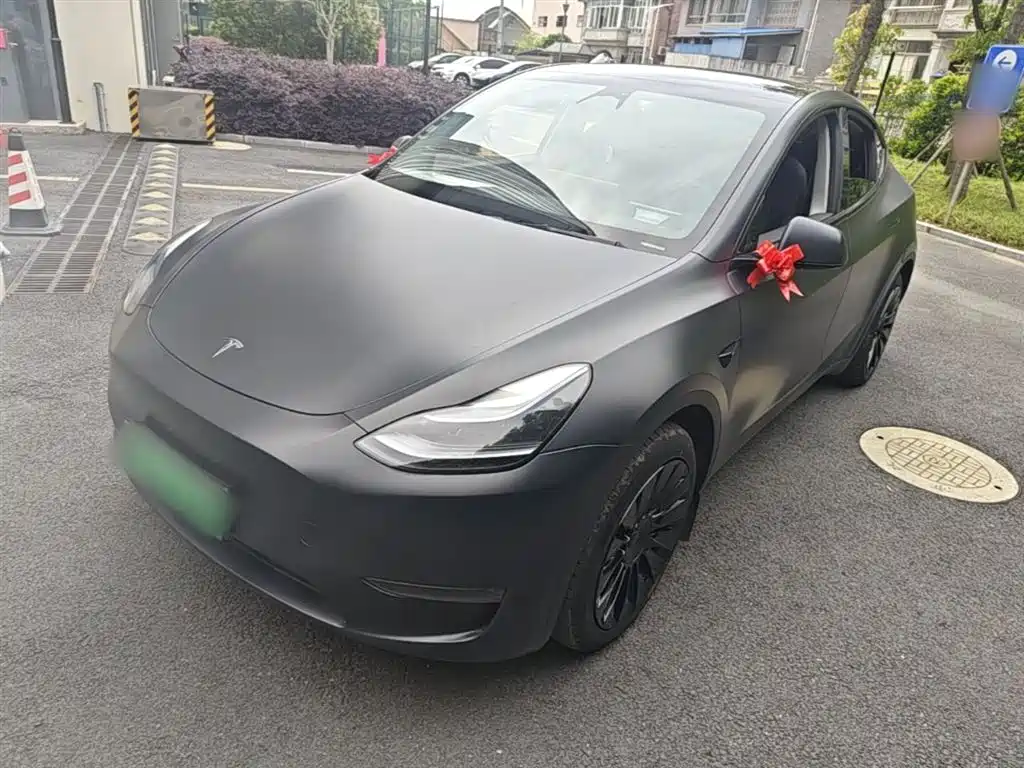 Tesla Model Y 2023 Long Range All-Wheel Drive Edition
