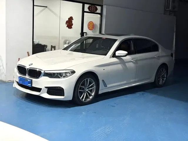 BMW 5 Series 2020 525Li M Sport Package