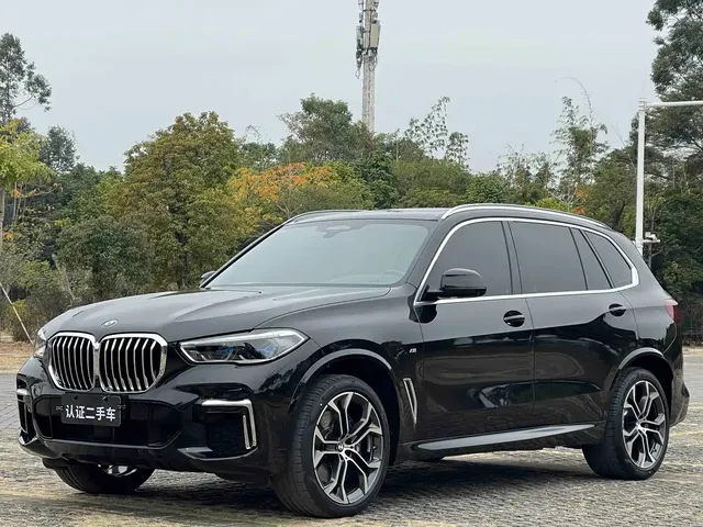 BMW X5 2022 Facelift xDrive 40Li Premium M Sport Package