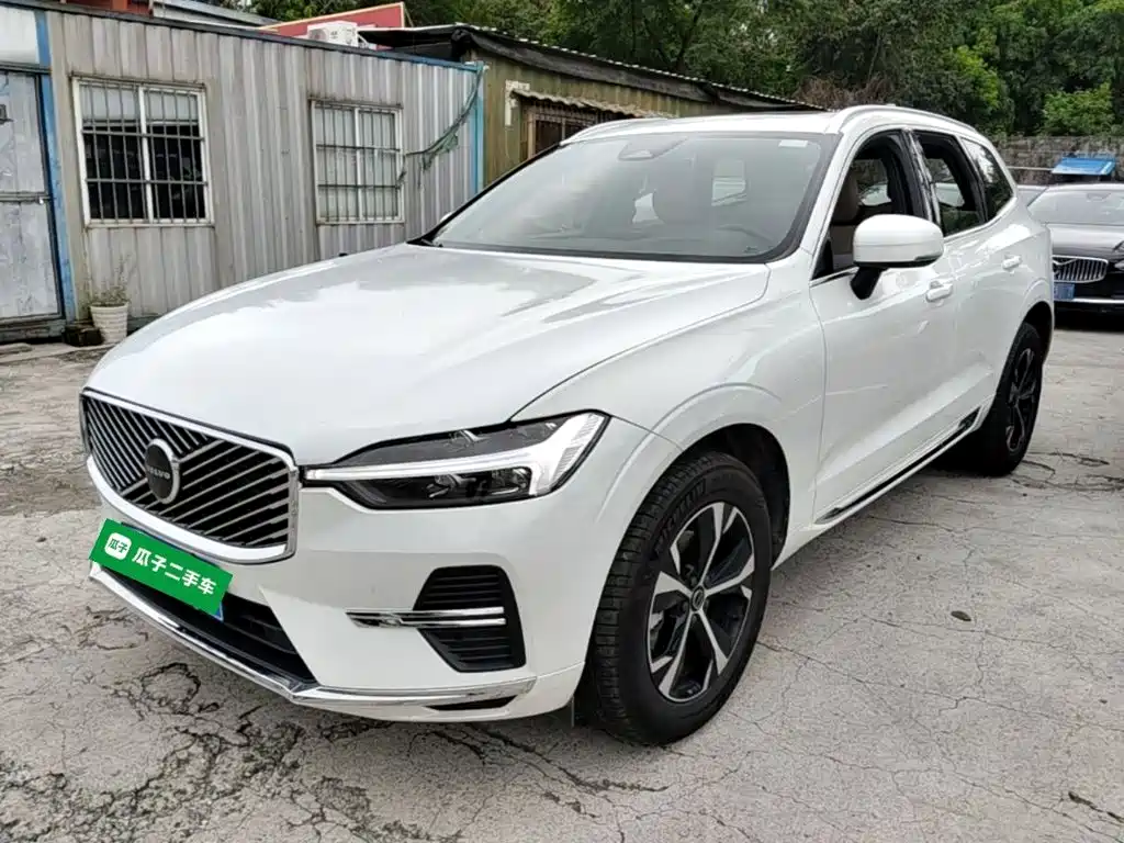 Volvo XC60 2026 Model B5 AWD Smart Elite Luxury