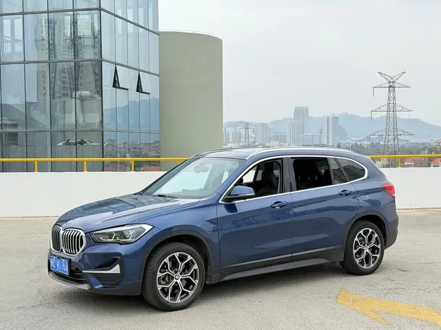 BMW X1 2022 xDrive25Li Premium
