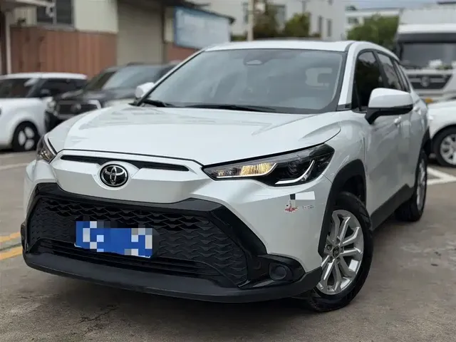 Toyota Frontlander 2024 2.0L CVT Leading Edition