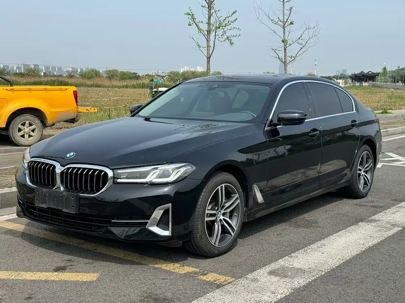 BMW 5 Series 2023 530Li Leading Luxury Package