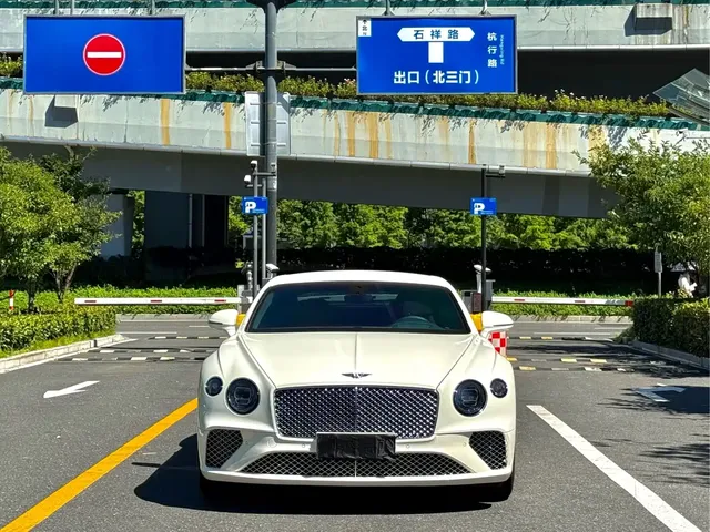 Bentley Continental 2020 4.0T GT V8