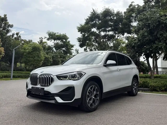 BMW X1 2022 sDrive25Li Leading