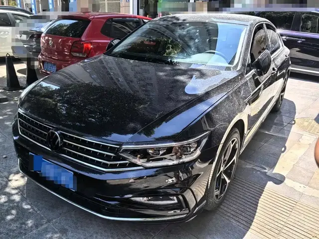 Volkswagen Magotan 2023 Model 2 Million Commemorative Edition 330TSI DSG Luxury