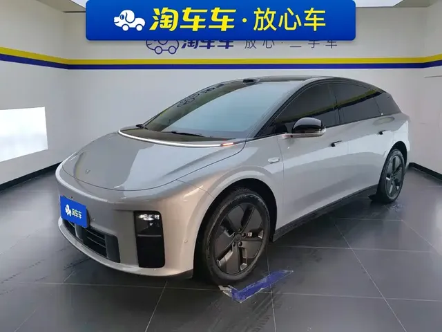 Li Auto i6 2025 2WD Base Model