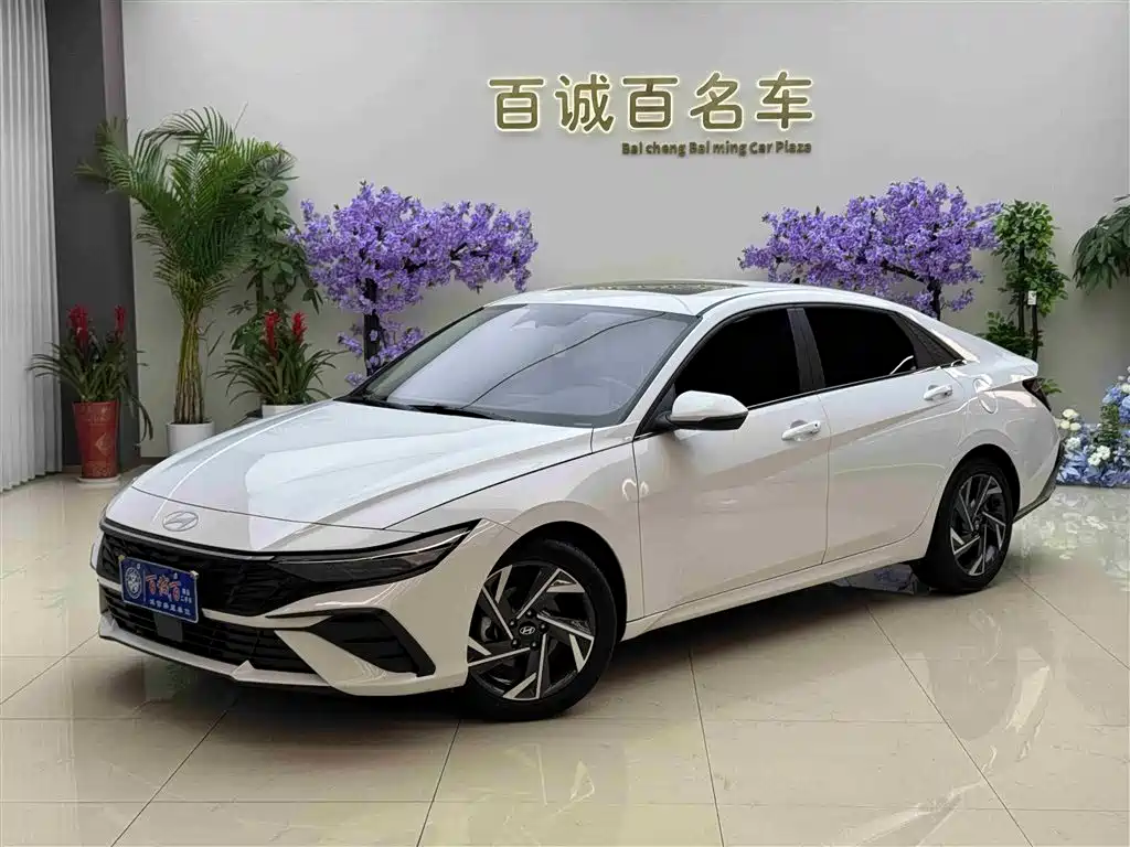 Hyundai Elantra 2023 Model 1.5L CVT LUX Premium Edition