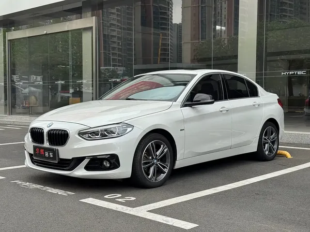 BMW 1 Series 2018 118i Sport Edition