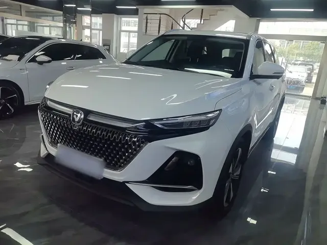 Changan X7 PLUS 2024 1.5T Auto Prestige 7-Seater