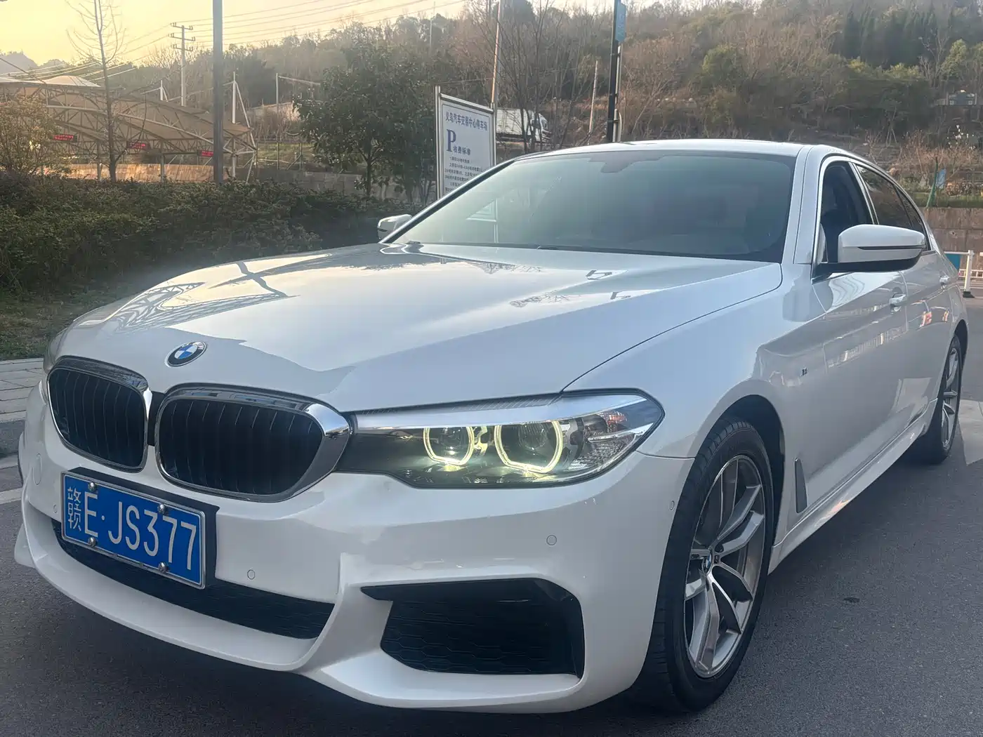 BMW 5 Series 2020 525Li M Sport Package