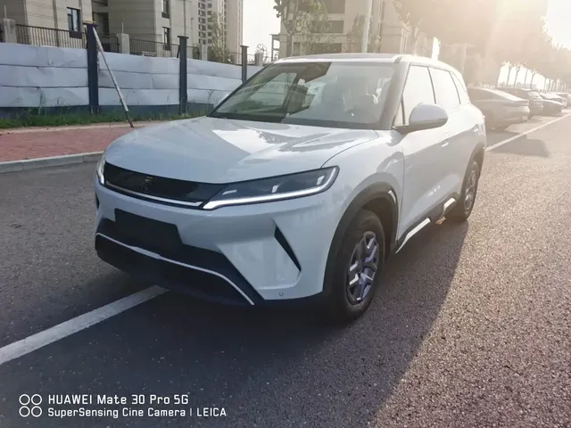 BYD Yuan UP 2025 Model 301KM Navigator