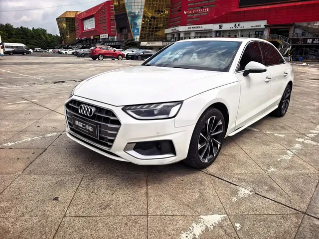 Audi A4L 2022 40 TFSI Fashion Elegance