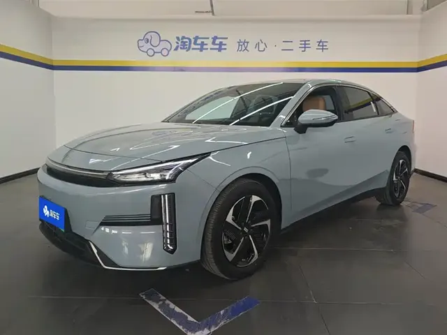Geely Galaxy L6 2024 125km PLUS Soaring Dragon Edition