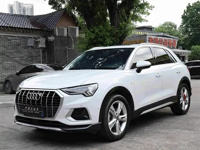 Audi Q3 2022 35 TFSI Fashion Elegance