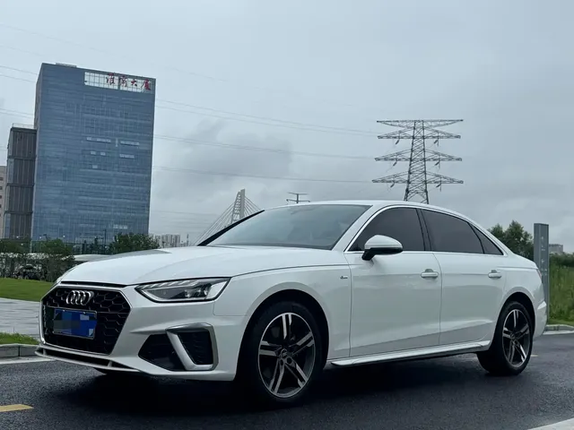 Audi A4L 2022 40 TFSI Fashion Dynamic