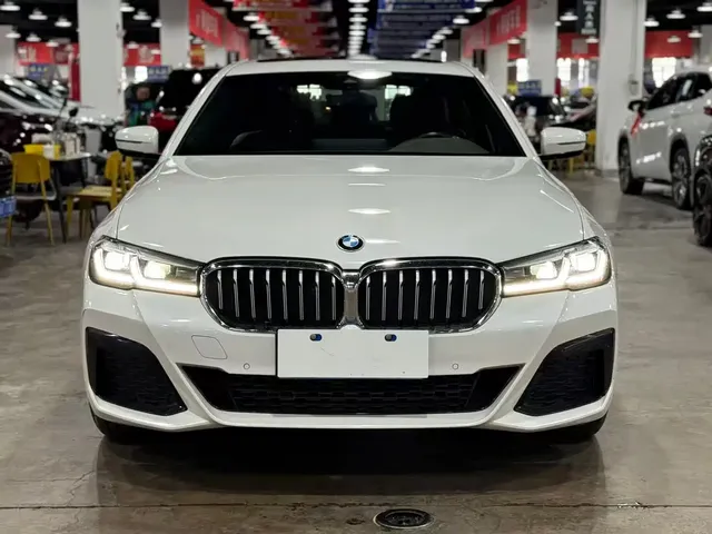 BMW 5 Series 2021 525Li M Sport Package