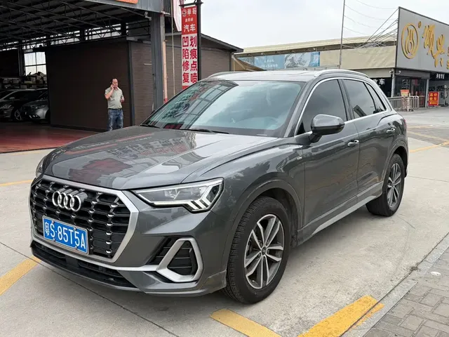 Audi Q3 2023 35 TFSI Progressive Dynamic (1.4T)