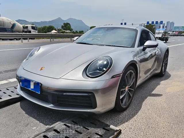 Porsche 911 2023 Carrera 3.0T
