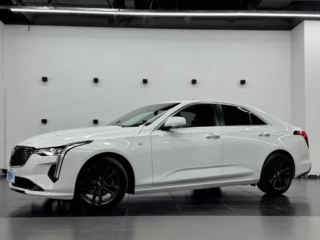 Cadillac CT4 2022 28T Luxury Model