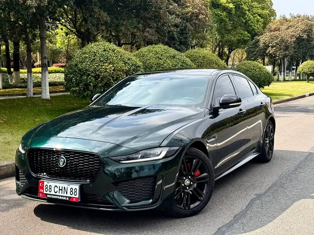 Jaguar XEL 2025 2.0T 250PS R-DYNAMIC 90th Anniversary Edition