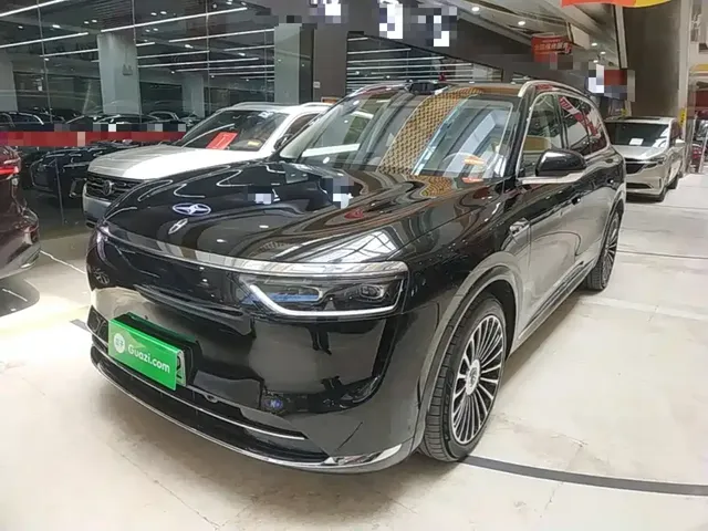 AITO Wenjie AITO M8 2025 Extended Range Ultra 53.4kWh 6-Seater