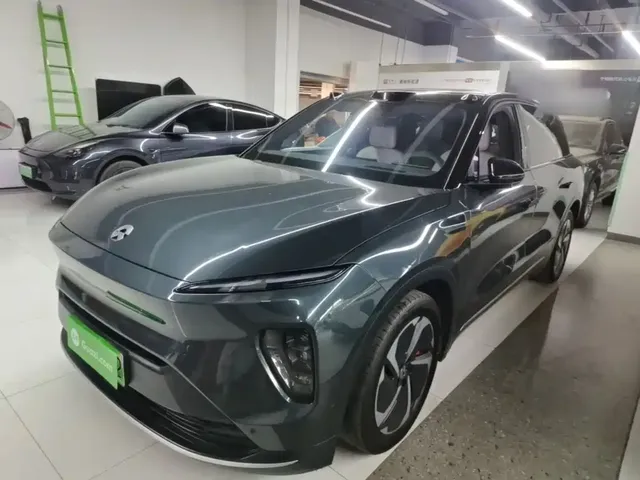 NIO ES8 2023 75kWh Executive Edition
