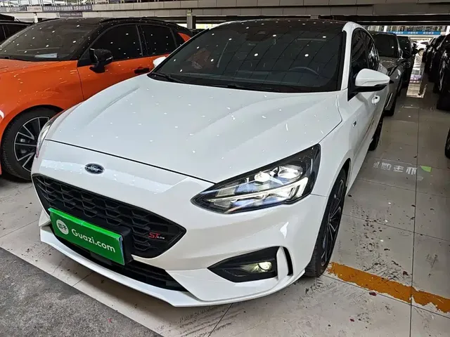 Ford Focus 2021 Hatchback EcoBoost 180 Automatic ST Line