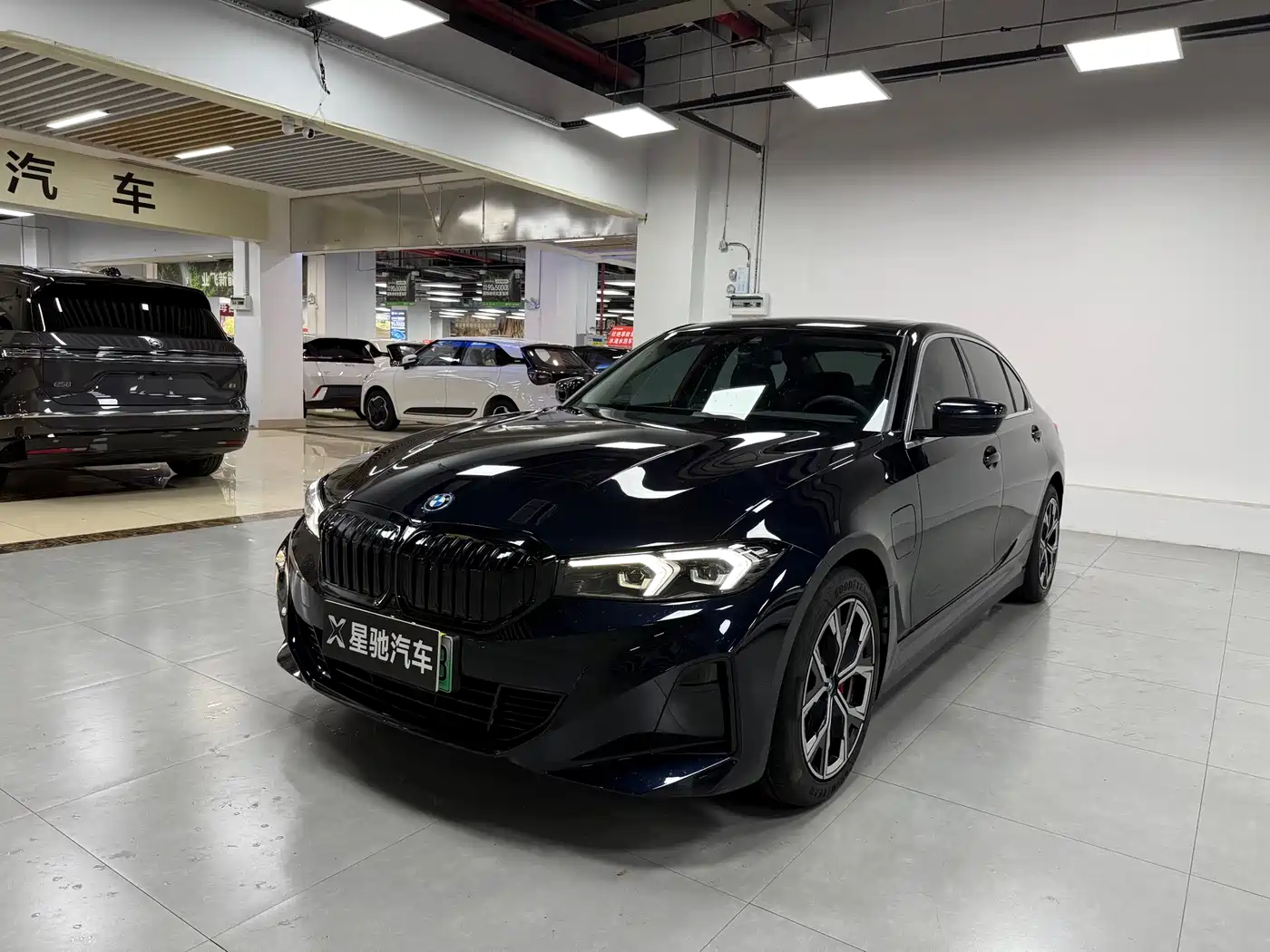 BMW i3 2022 eDrive 35 L