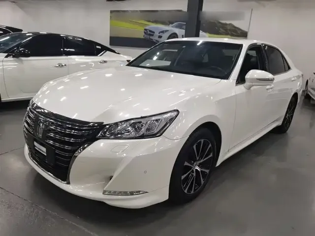 Toyota Crown 2018 2.0T Fashion Edition