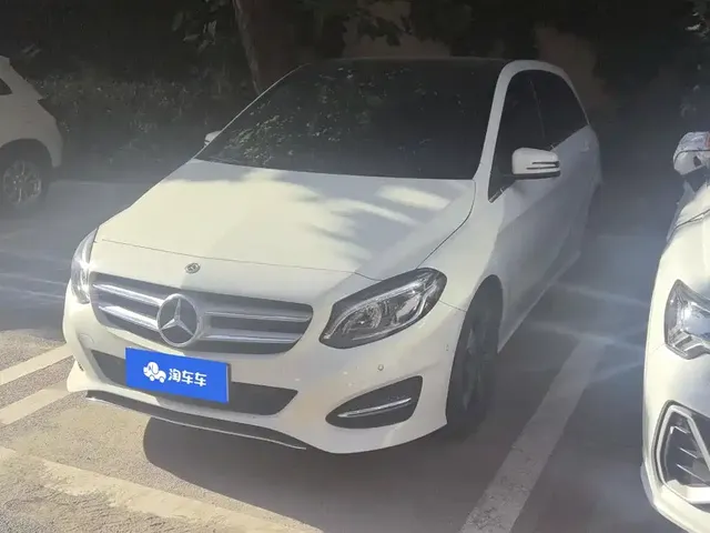 Mercedes-Benz B-Class 2018 B 200 Fashion