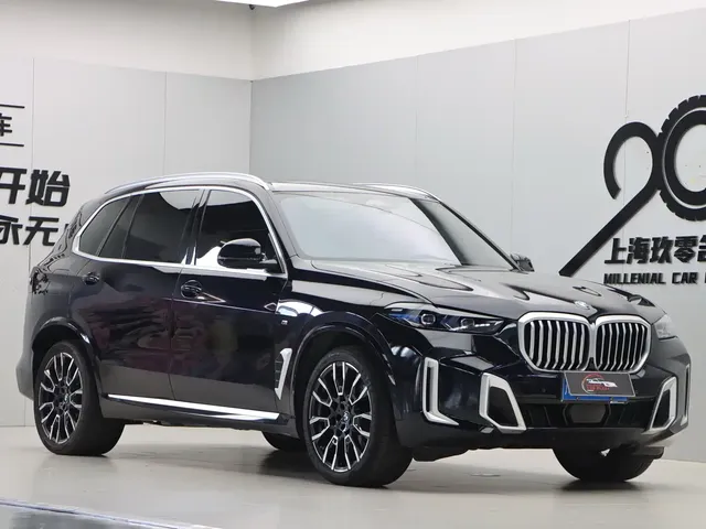 BMW X5 2025 Model xDrive 40Li Exclusive M Sport Blackout Package