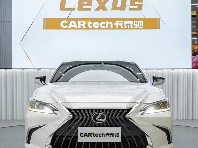 Lexus ES 2022 300h Premium Edition