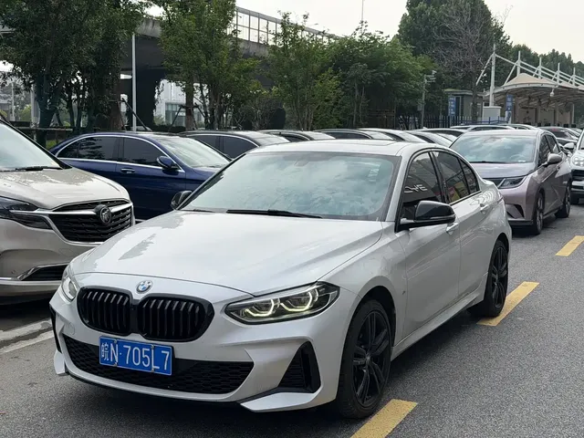 BMW 1 Series 2021 125i M Sport Black Night Edition